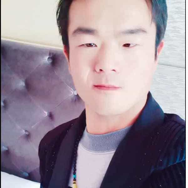 青海30岁单身帅哥真诚找对象-晋中征婚相亲网