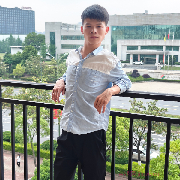 湖南28岁单身帅哥真诚找对象-晋中征婚相亲网
